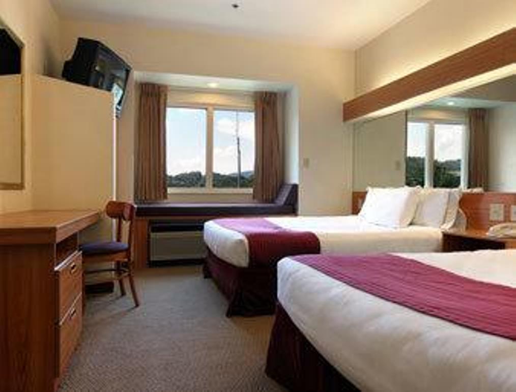 Quality Inn & Suites Robbinsville Buitenkant foto
