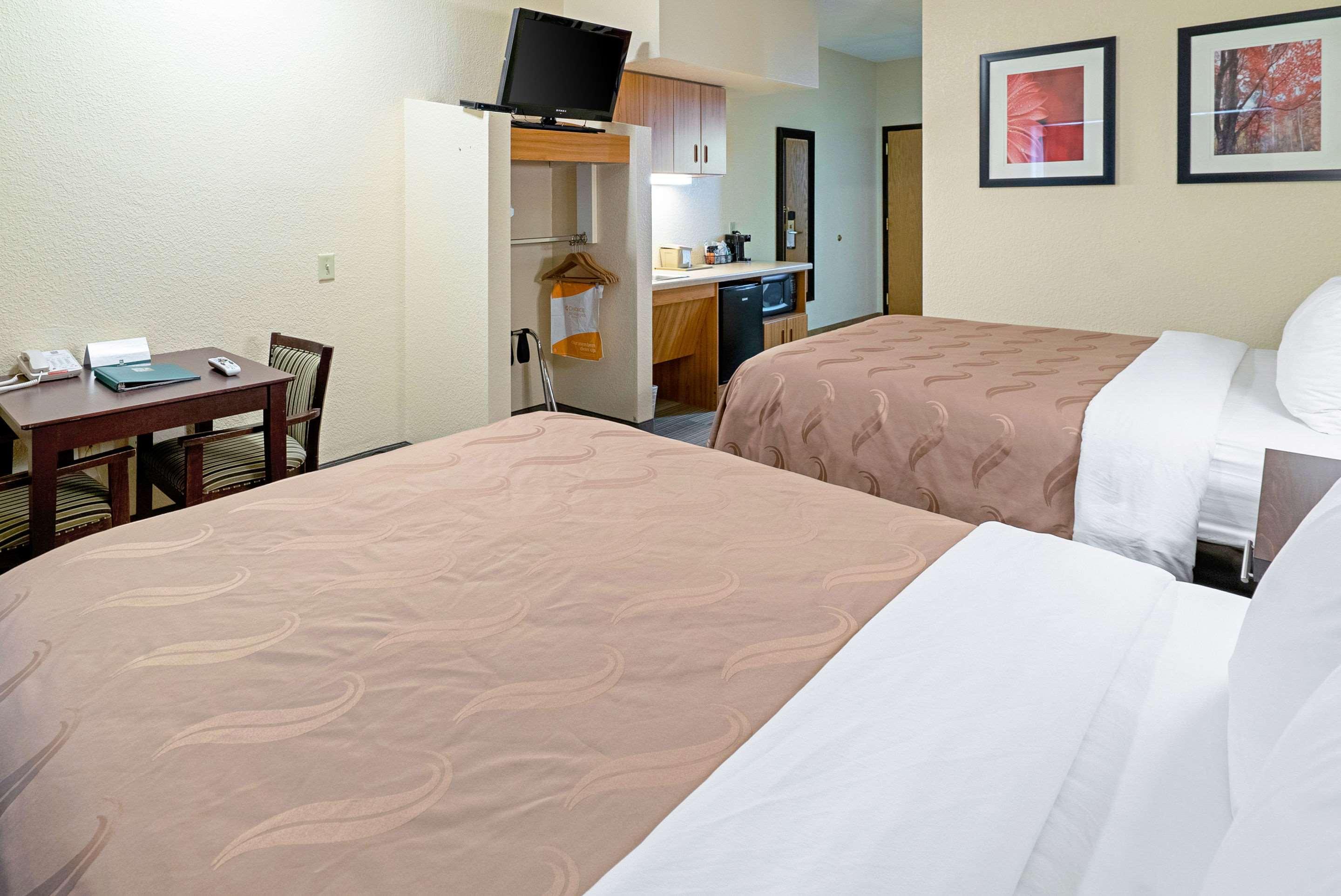 Quality Inn & Suites Robbinsville Buitenkant foto