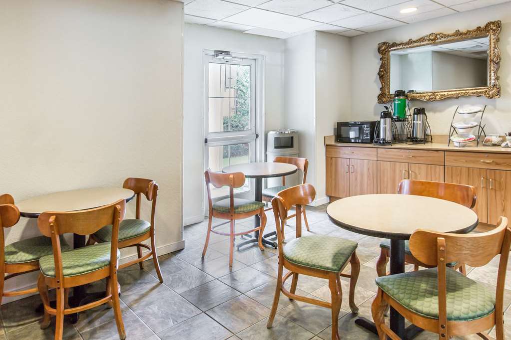 Quality Inn & Suites Robbinsville Faciliteiten foto