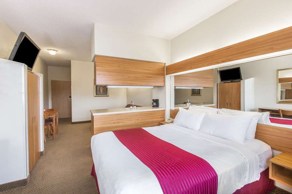 Quality Inn & Suites Robbinsville Kamer foto